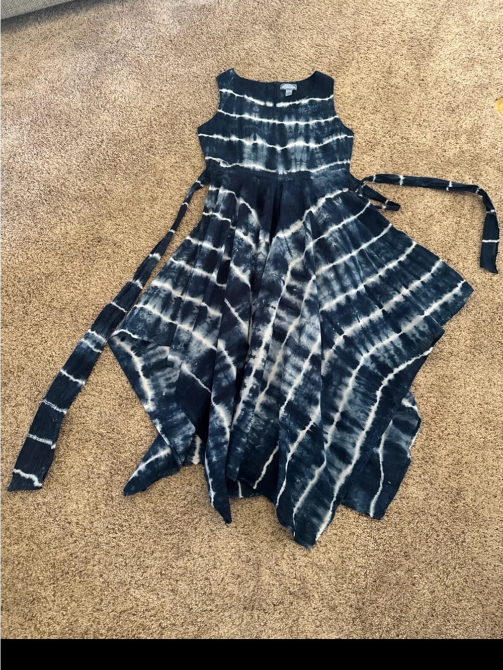 Vintage Studio West 100% Cotton Blue/White Tie-Dye Handkerchief Midi Dress
Med - Picture 11 of 12